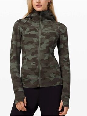 Lululemon Scuba Hoodie Light Heritage 365 Camo Green Jacket Sz. 4 NWT!